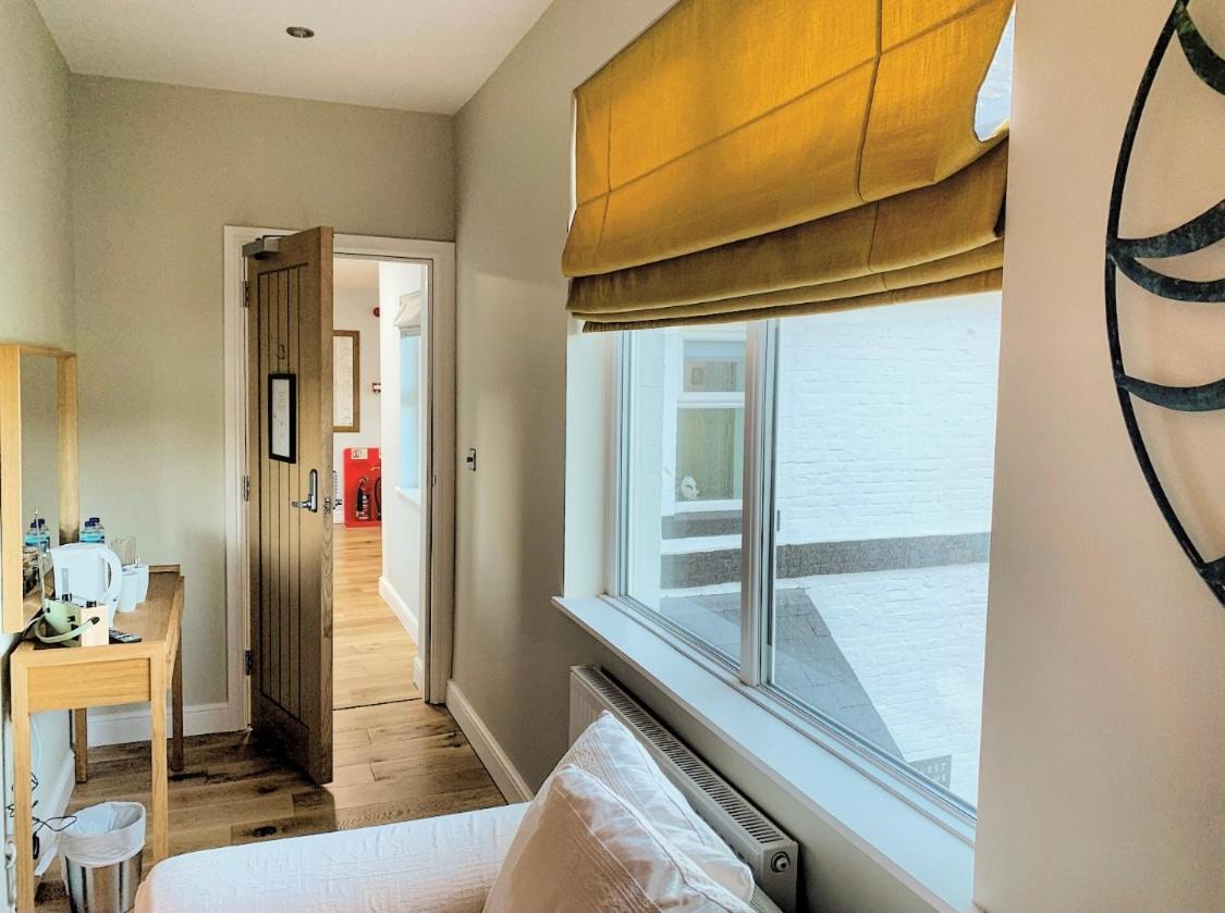 Swan B&B Letton 外观 照片